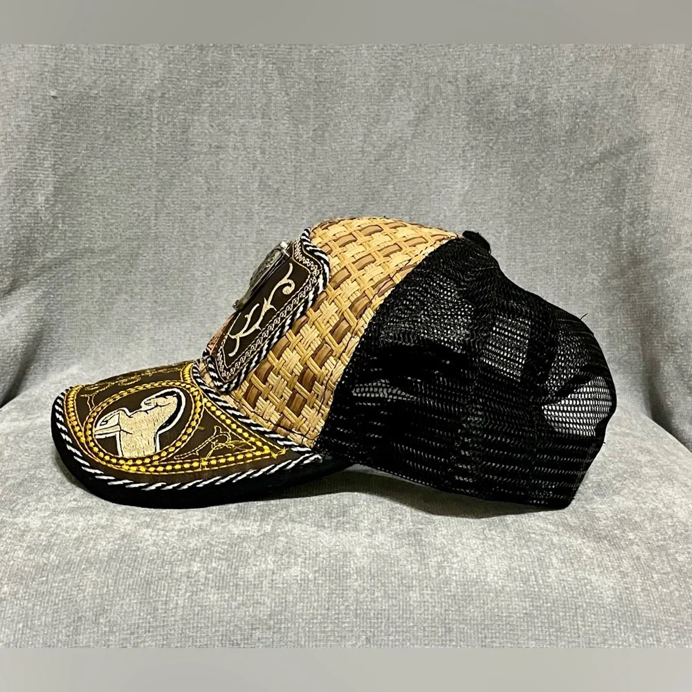 Western Ranch Style Trucker SnapBack Hat Black Mesh Horse Logo Cap‎